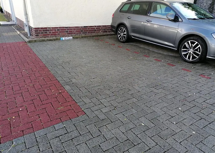 M-oase Business Design I Kueche I Parkplatz I Netflix براونشفايغ